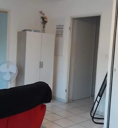 Climatise T1 Bis Metro A 200 M Apartment *